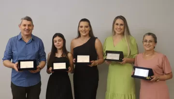 Crecerto celebra colaboradores com prêmios por tempo de empresa - Reconhecimento por três, cinco e dez anos de dedicação