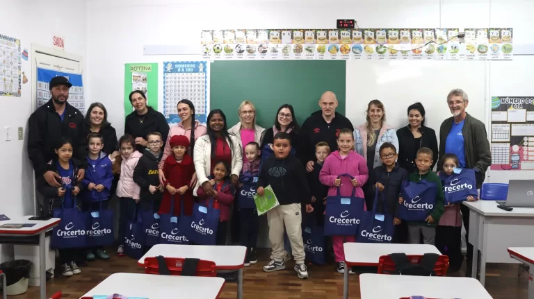 Crecerto incentiva leitura com entrega de kits de livros infantis em escola de Concórdia