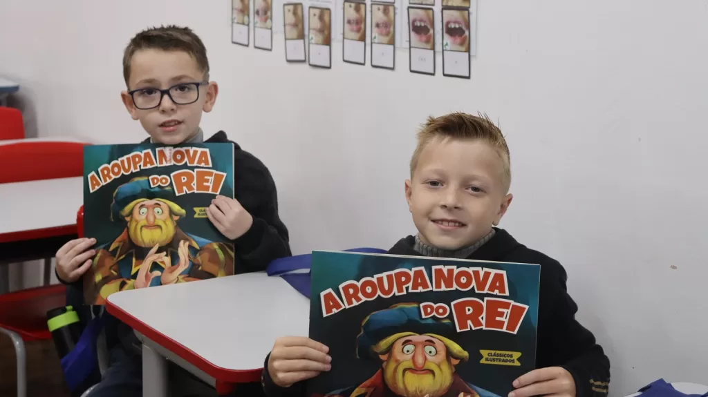 Crecerto incentiva leitura com entrega de kits de livros infantis em escola de Concórdia