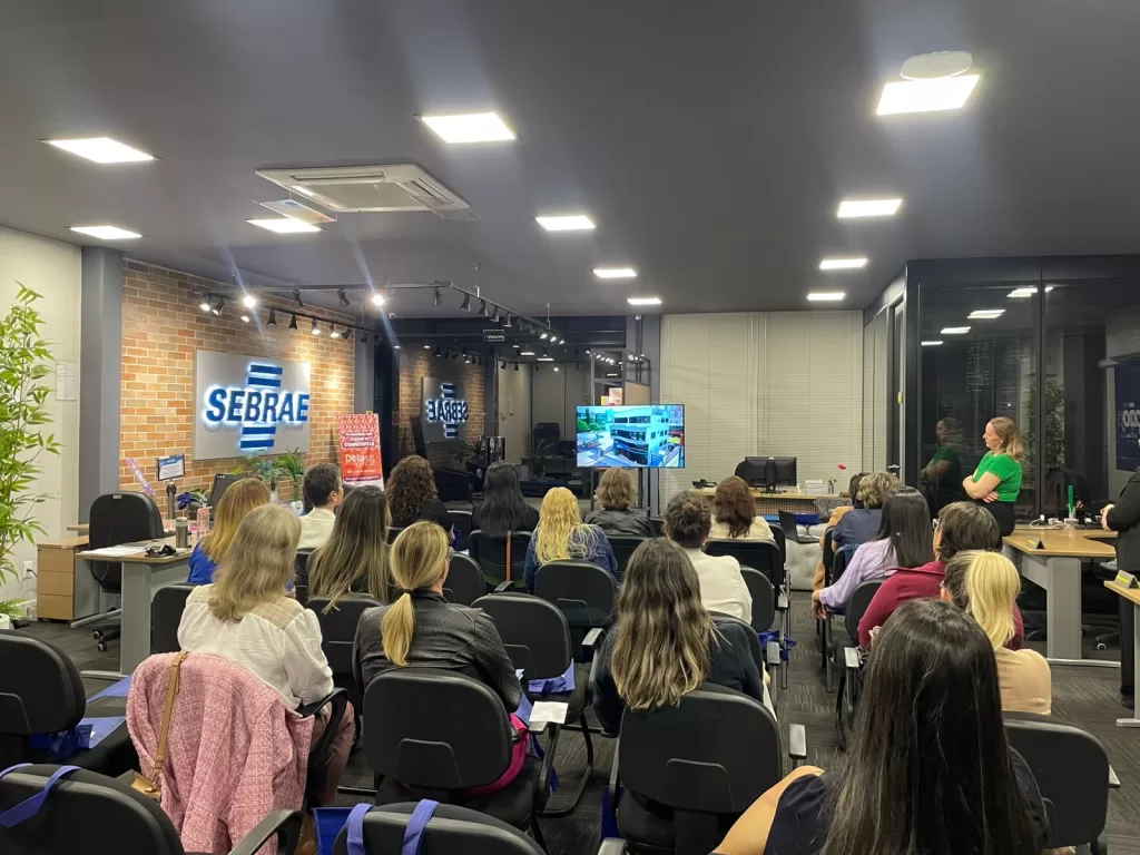 Crecerto participa do evento "Sou Mulher, Empreendedora e Muito Mais" em Joaçaba
