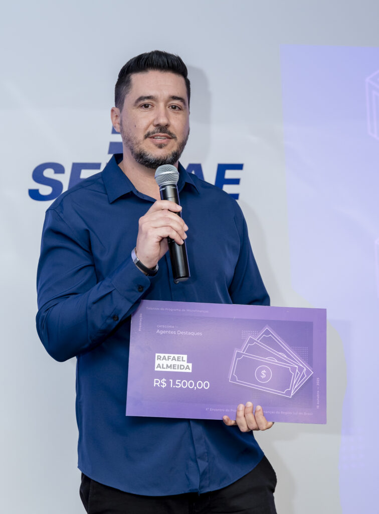 Empreendedor e Agente destaque da Crecerto recebem prêmio em evento regional