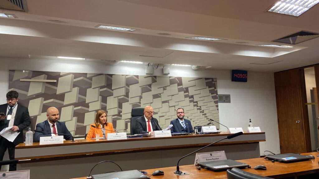 Lei amplia alcance do microcrédito e reconhece microfinanças no Brasil