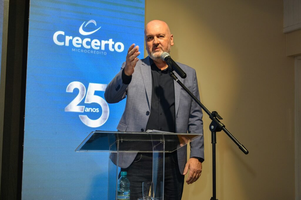 Celebração marca 25 anos da Crecerto com emoção, música e reconhecimento