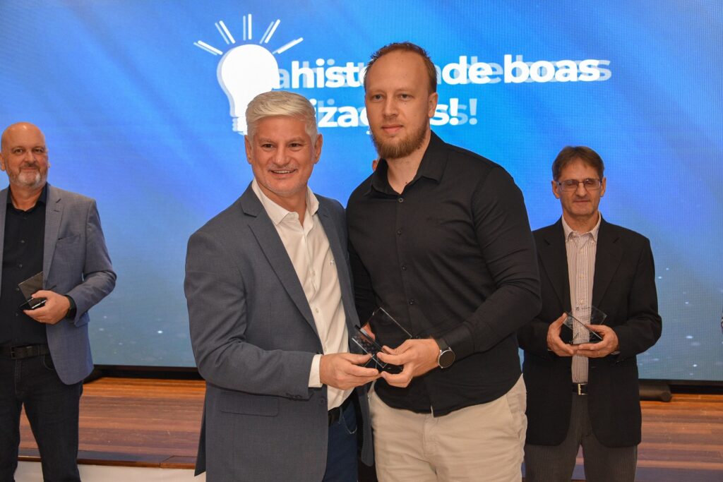 Celebração marca 25 anos da Crecerto com emoção, música e reconhecimento