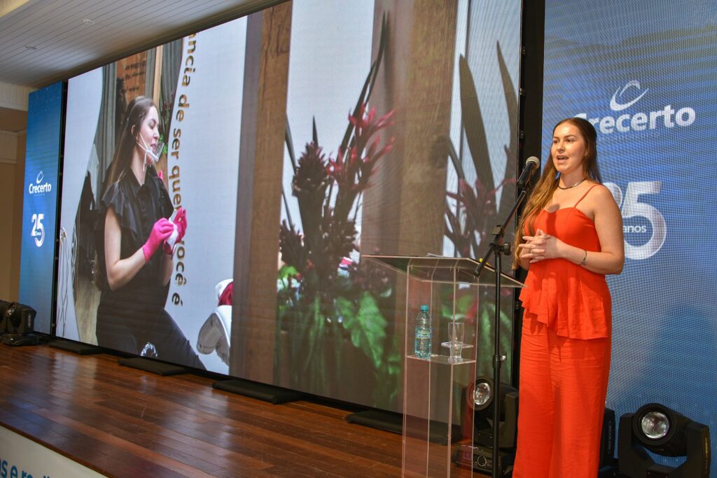Celebração marca 25 anos da Crecerto com emoção, música e reconhecimento