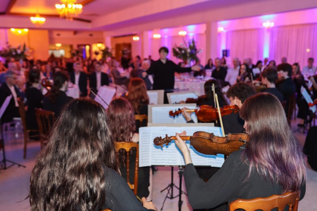 Celebração marca 25 anos da Crecerto com emoção, música e reconhecimento