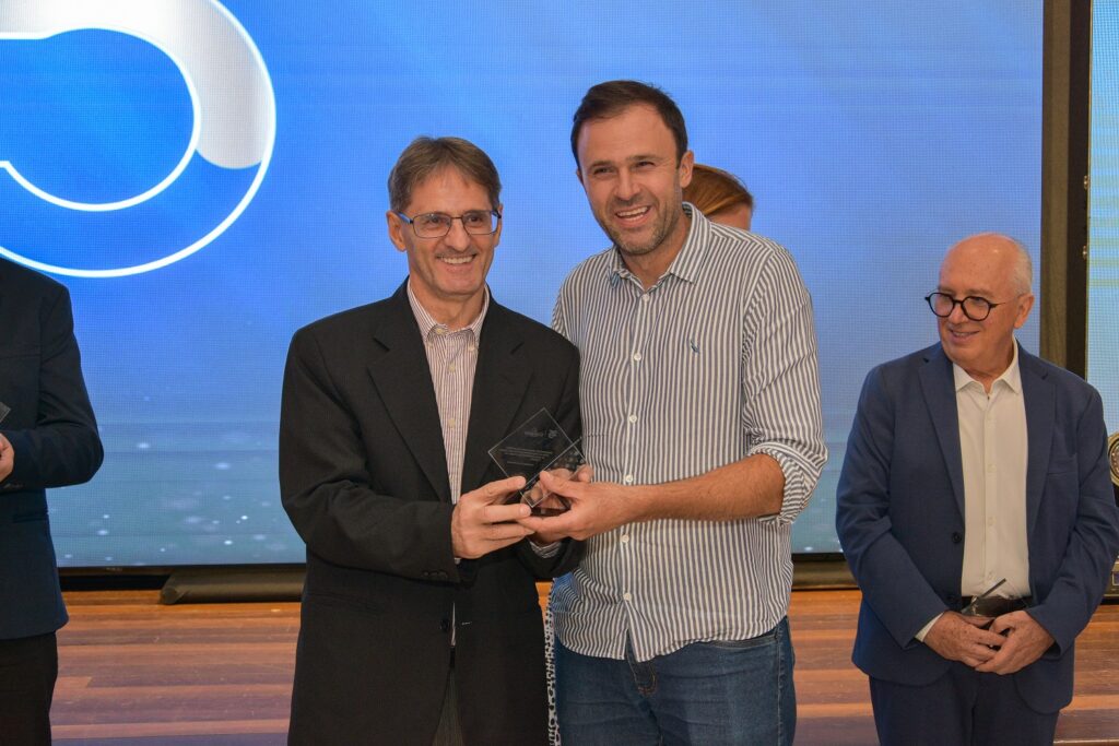 Celebração marca 25 anos da Crecerto com emoção, música e reconhecimento