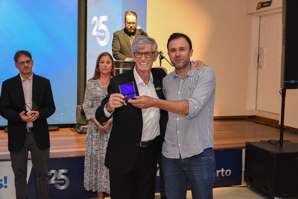 Celebração marca 25 anos da Crecerto com emoção, música e reconhecimento