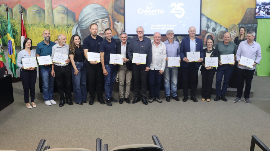 Câmara de Concórdia homenageia Crecerto pelos 25 anos de atuação