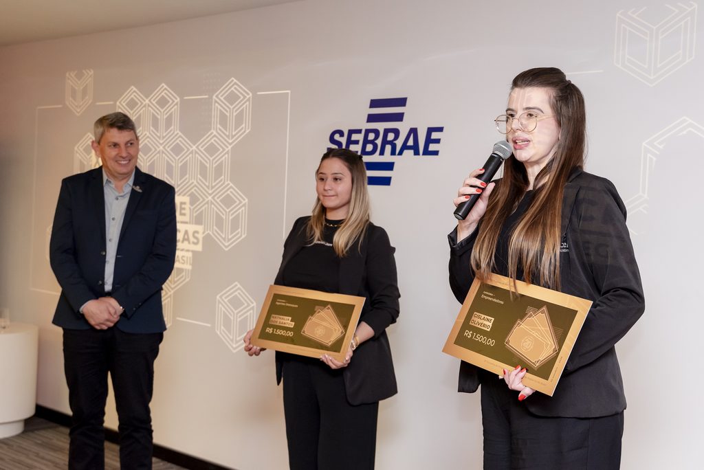 Crecerto tem dois premiados no XIº Encontro do Programa de Microfinanças da Região Sul do Brasil